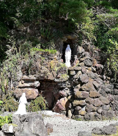 title :『 【北海道車中泊】函館山〜トラピスチヌ修道院〜五稜郭 』画像説明文 :やさしきみ母よ みあとをしたう か弱きこの身を みちびきたまえ