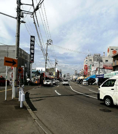 title :『 【北海道車中泊】札幌市役所〜室蘭〜道の駅だて歴史の杜へ 』画像説明文 :札幌場外市場は札幌中央卸売市場のそばにあります。近くにはさっぽろ朝市も...